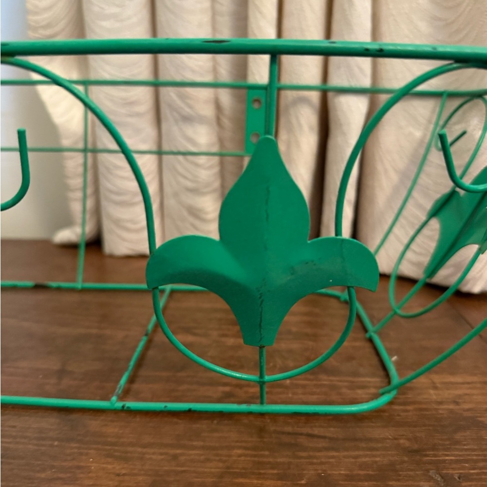 Vintage Metal Iron Fleur-de-lis Planter Box/Window - Picture 2 of 6